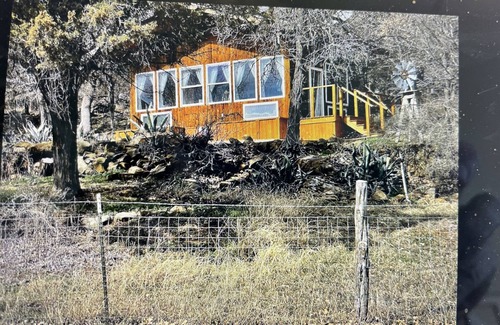 Mineral Wells Cabina | Scenic Hillside Cabin: The Hideout at Rocky Ridge