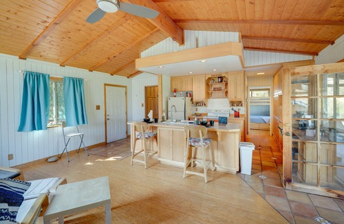 Kernville Casa | Scenic Kernville Getaway w/ Deck & Mountain Views!