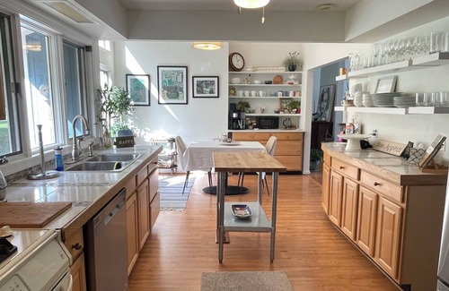 Red Mill Pond Casa | SCENIC LAKEFRONT RETREAT / Pool / King Master / Hidden Gem /