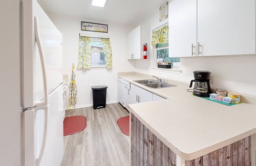 New Braunfels Chalet De Esquí | Scenic & Peaceful Riverfront Retreat