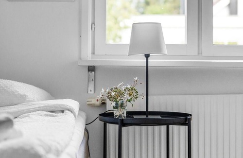 Orviken Casa | Scenic Seaside Retreat near Northvolt Ett