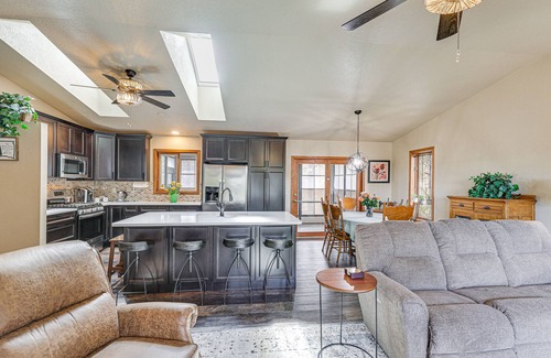 Rapid City Casa | Scenic & Serene Rapid City Getaway on 1 1/2 Acres!