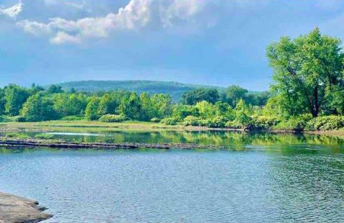 Montague Casa | Scenic Views & River Access, Cozy River Home