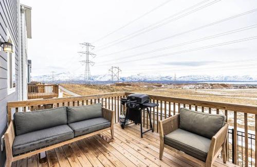 Saratoga Springs Casa | Scenic Views with arcade room