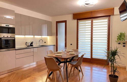 Province of Cagliari Apartamento | Scent of Helichrysum - Panoramic 6th Floor Flat, Bright, New & Well Connected