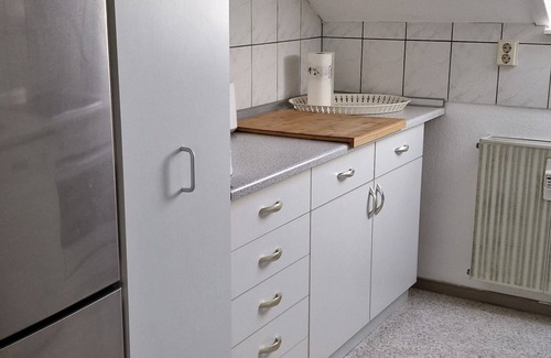 Konigstadten Apartamento | Schöne 3 Zimmer Wohnung mit Klimaanlage, Zentral und Naturnah