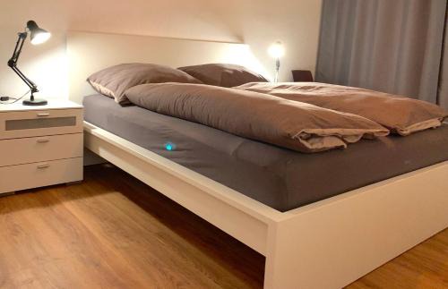 Brueck Apartamento | Schöne 3-Zimmer-Wohnung in Köln-Brück mit eigenem Parkplatz