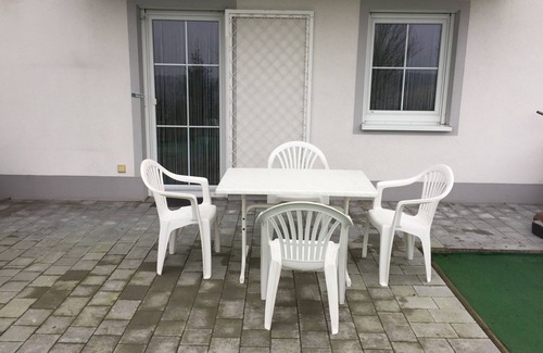 Haarbach Apartamento | Hermoso apartamento de planta baja de 45 m2 con 2 habitaciones incl. Cocina y baño / WC separados.