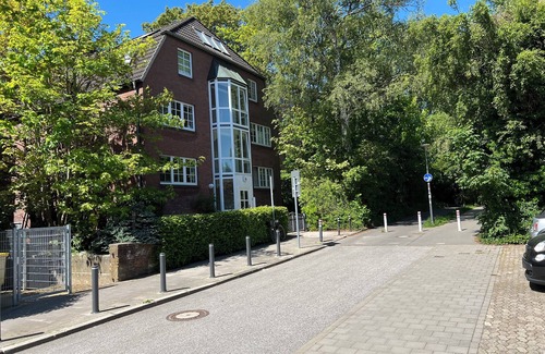 Wik Apartamento | Schöne Ferienwohnung in Toplage mit Stellplatz