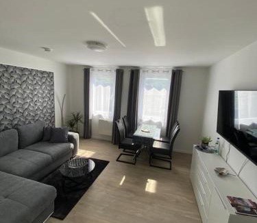 Eisenach Apartamento | Schöne Ferienwohnung „Zum Glück Tropical“