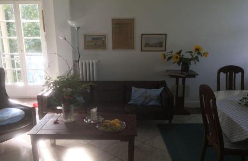 Trendelburg Apartamento | Schöne Wohnung in Hessen mit Ruhebereich