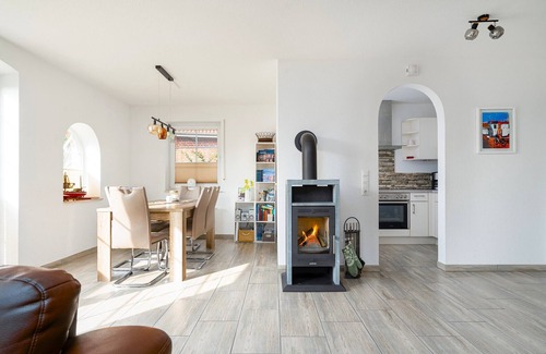 Eilsum Casa | Schönes Ferienhaus mit Wasserzugang
