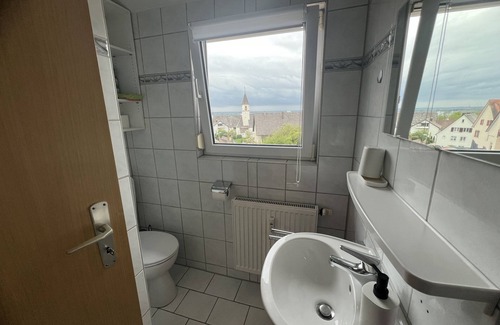 Ulm Apartamento | Schönes Zimmer mit integriertem Bad - ideal für Geschäftsreisen