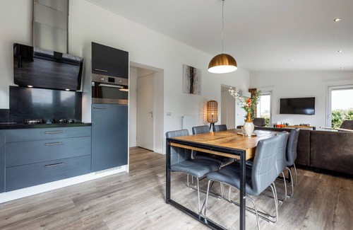 Gasthuis Complejo | Schaelsbergerbosch- 2 Bath, Firepl&Garde