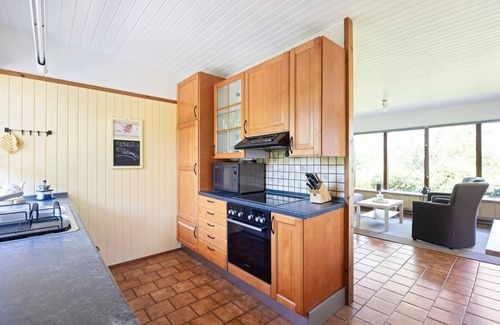Ulsnis Casa | "Schleiparadies" vacation home in Ulsnis with conservatory, fireplace and far-reaching views over orchards - ideal for a quiet break in the middle of nature