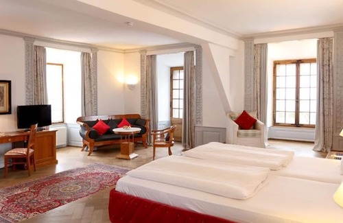 Edesheim Hotel | Schloss Edesheim