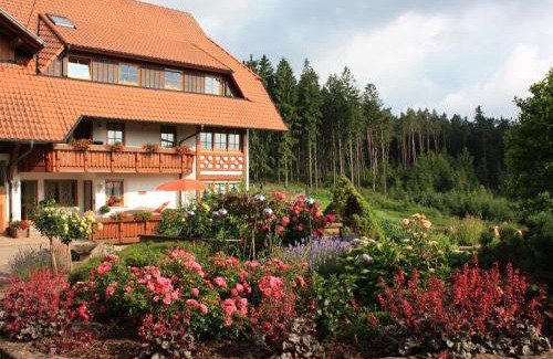 Elzach Apartamento | Schlosshof - Der Urlaubsbauernhof