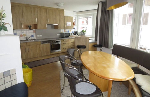 Sankt Anton am Arlberg Apartamento | Schmiedbach by Interhome