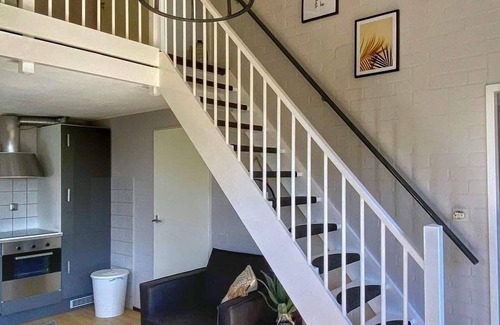 Breskens Casa | Schoneveld 147 of type Duinroos located at the Schoneveld holiday park built as a 4-bedroom semi-detached house, the Dune Rose is very practical and cosy. The house is particularly suitable for 1 to 4 persons.