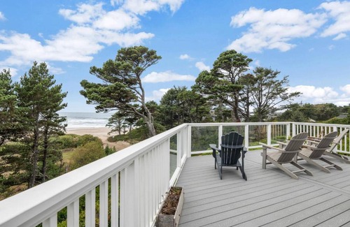 Gleneden Beach Casa | School House Creek Retreat