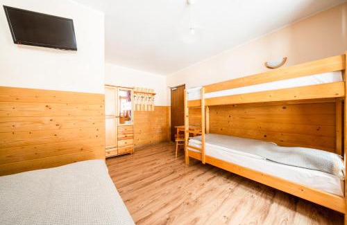 Szczawnica Casa | Schronisko PTTK Orlica