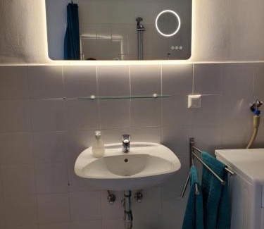 Wahring Apartamento | Schubert Park Apartment near Volksopera Vienna