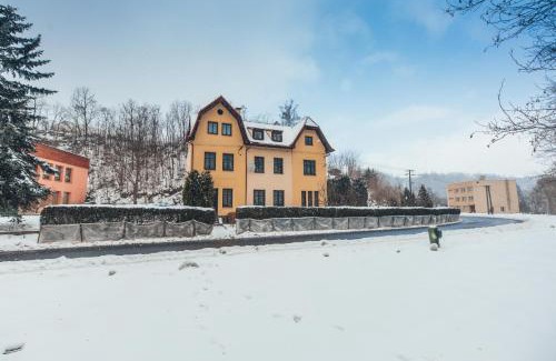 Hostejn Casa | Schupplerova vila