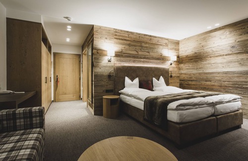 Sankt Anton am Arlberg Hotel | Schwarzer Adler