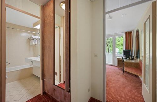 Altensteig Apartamento | Schwarzwaldapartment Nr 27 30qm Zwei Einzel Betten Rustikal