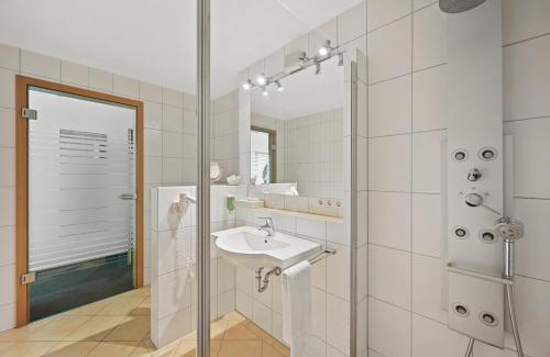 Altensteig Apartamento | Schwarzwaldapartment Nr 23 30qm Doppelbett Modern