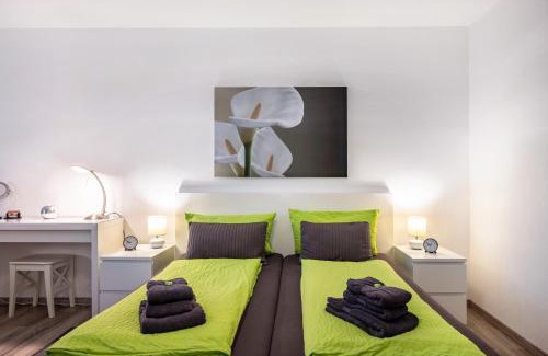 Schoenwald Apartamento | Schwarzwaldblick C App 2 mit Pool