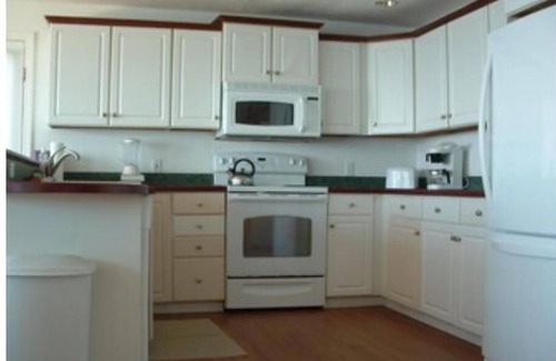 Scituate Casa | SCITUATE Beach Front huge 4 bedroom 2 bath. Amazing views sleeps 13. NEW!!