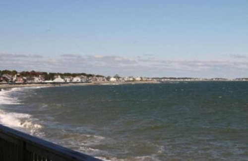 Scituate Casa | SCITUATE Beach Front huge 4 bedroom 2 bath. Amazing views sleeps 13. NEW!!