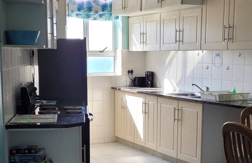 Saint Michael's on Sea Apartamento | Scottburgh Views - Smile & Wave