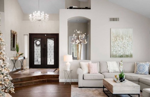 Paradise Park Vista Casa | Scottsdale Luxury Home w/ Pool, Games and Fire pit