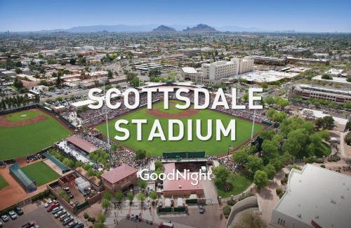 Paradise Park Vista Casa | Scottsdale Oasis-Saltwater Pool & Putting Green