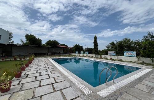 Kankroli Complejo | SD Family Resort CLUB-BAR&SPA l just 7km from shreenathji Nathdwara by SK 966o9o1oo6