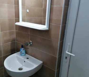 Kumanovo Casa | Se Izdava Magacinski Prostor