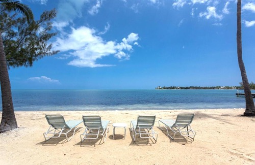 Rum Point Casa | Sea 2 Infinity by Grand Cayman Villas & Condos