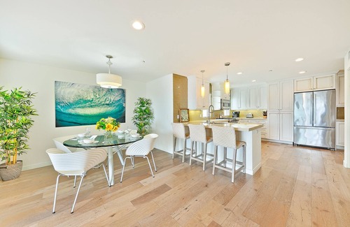 Beach Barber Tract Casa | Sea and Palms 2 - Modern condo with ocean views, walk to beach and restaurants