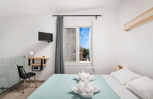 Agia Marina Casa | "Sea and Sun" Sea maisonette