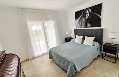 Estepona Apartamento | Sea and Sun Hills New Golden mille Flat 1