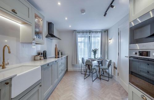 Whitstable Casa | Sea Beet - Uk49245