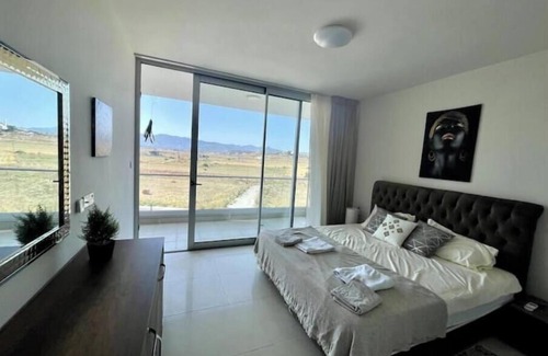 Bogaz Complejo | Sea Breeze Apartment by the Sea