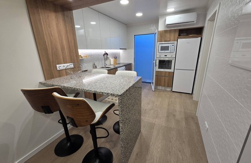 Maia Casa | Sea Breeze: Comfortable Azorean House Just Steps Away from the Ocean