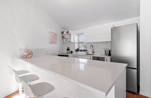 Orewa Casa | Sea Breeze - Orewa Oceanside Apartments