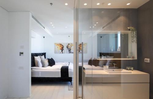 Bat Yam Apartamento | Sea-Breeze Penthouse with Jacuzzi