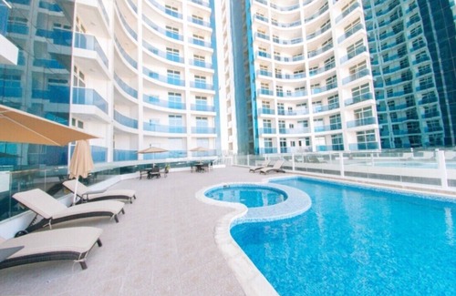 Ajman Apartamento | Sea Breeze Studio Balcony & View