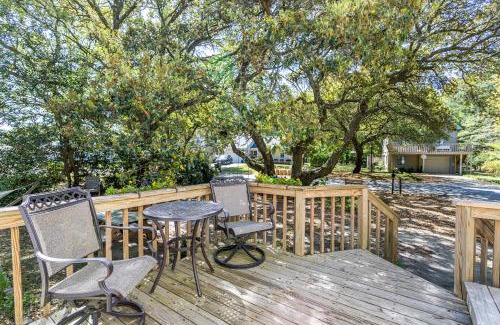 Kill Devil Hills Apartamento | Sea Cave, OBX gem, private studio, couple's nest!