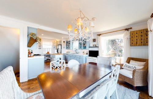 Nelscott Casa | Sea Cliff Cottage